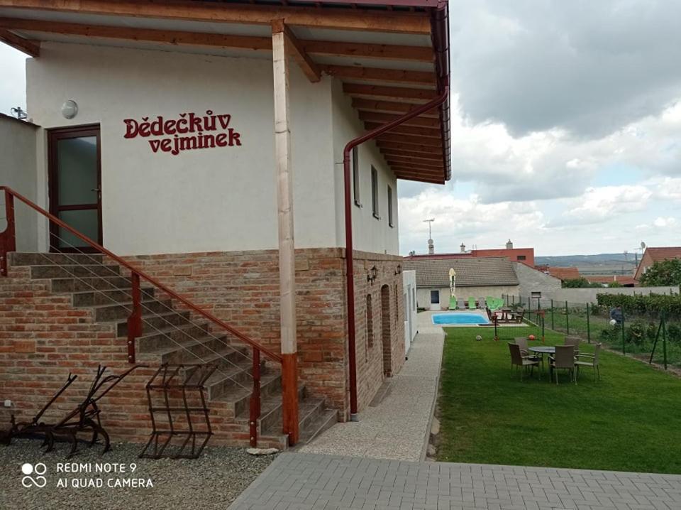Penzion Zajecak Zajeci Exterior photo